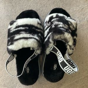 UGG thick soles slide on